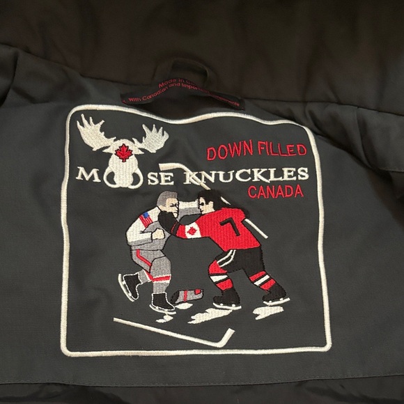 MOOSE KNUCKLES Original Shearling Men's Black Puffer Jacket with Fur Hood Size M - Picture 10 of 16